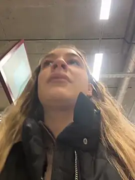 SashaCatt online show from 10, 4, 2026