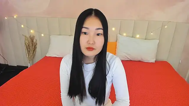 LanaMeiz online show from 10, 11, 2025