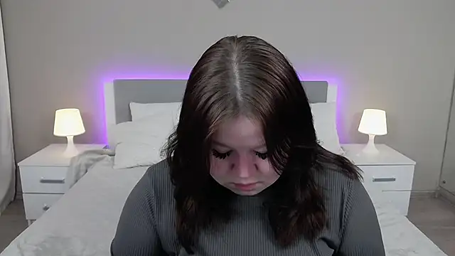 EvaNova  online show from 17, 12, 2025