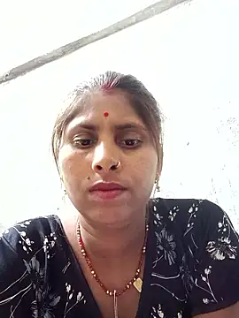 Snapshot of Maya_mohni chatting on 4, 6, 2026 Maya mohni online show from 4, 6, 2026
