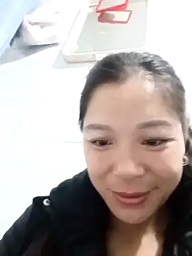 Lyla john online show from 19, 12, 2025