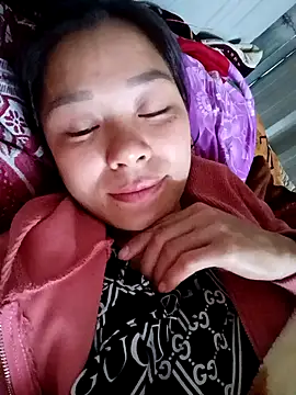 Lyla john online show from 20, 12, 2025