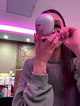 yourselenaa online show from 15, 1, 2026