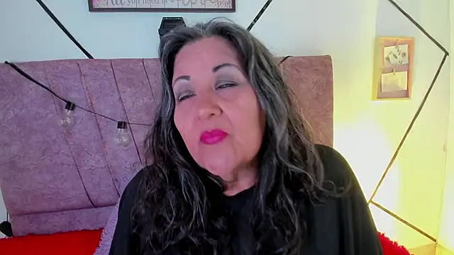 Victoriaa Anderson online show from 17, 2, 2026