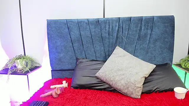 Snapshot of Victoriaa_Anderson chatting on 9, 7, 2026 Victoriaa Anderson online show from 9, 7, 2026