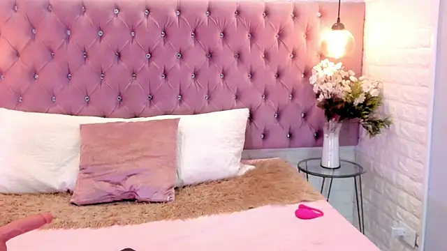 Snapshot of miel_18 chatting on 1, 5, 2026 miel 18 online show from 1, 5, 2026