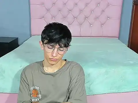 ElanGiraldo online show from 14, 1, 2026