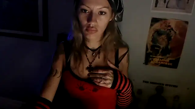 Snapshot of luxxylola chatting on 25, 11, 2025 luxxylola online show from 25, 11, 2025