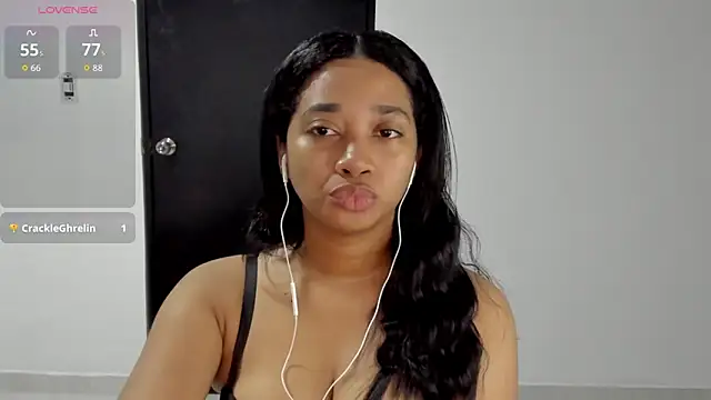 Snapshot of _sweetBlair_ chatting on 16, 11, 2025 sweetBlair online show from 16, 11, 2025