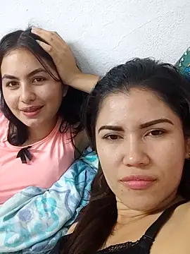 2siluetas seductoras online show from 15, 11, 2025