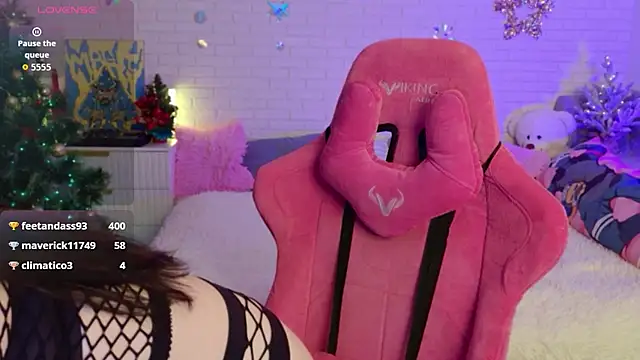 Darineko  online show from 13, 1, 2026