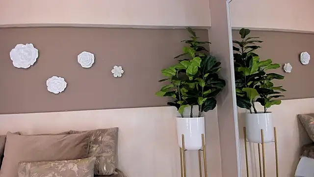 sofiaivanova online show from 15, 2, 2026