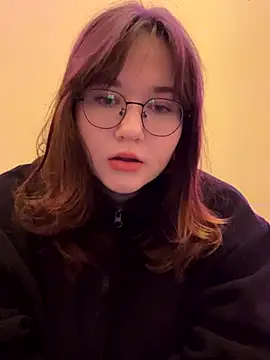 Snapshot of TheOnlyBliss chatting on 25, 11, 2025 TheOnlyBliss online show from 25, 11, 2025