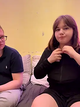 Snapshot of TheOnlyBliss chatting on 27, 11, 2025 TheOnlyBliss online show from 27, 11, 2025