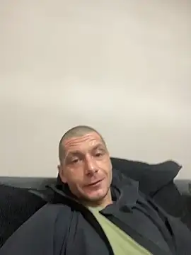 Kinkycouple142 online show from 19, 2, 2026