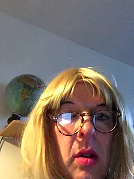 simone xdressing online show from 14, 12, 2025