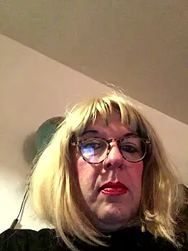 simone xdressing online show from 18, 1, 2026