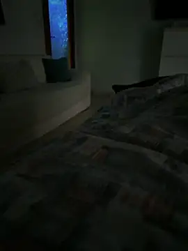 Snapshot of simeonehivd chatting on 21, 12, 2025 simeonehivd online show from 21, 12, 2025