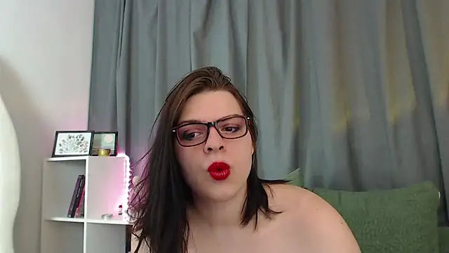 Dona Mafia online show from 22, 11, 2025