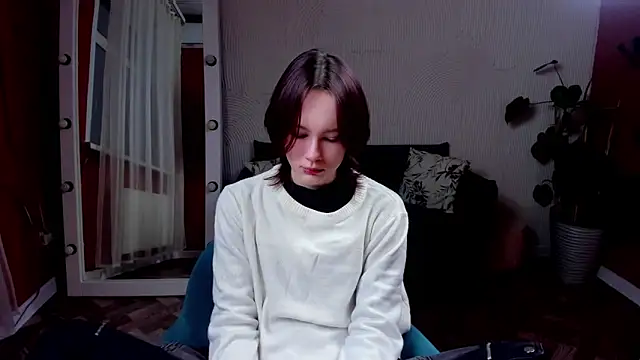 Annie Way online show from 24, 11, 2025