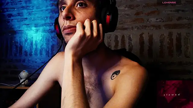 CaramelToy online show from 3, 3, 2026