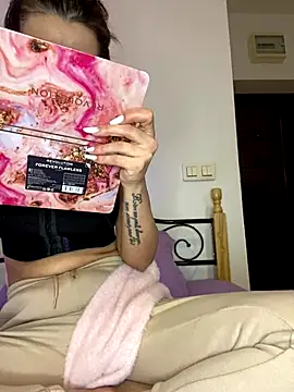 MissyDior8 online show from 25, 11, 2025