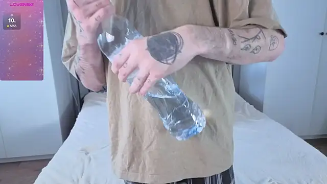 Danny loves Mary online show from 11, 1, 2026