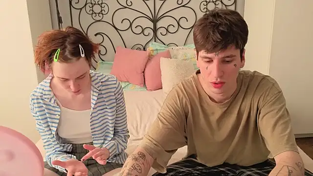 Danny loves Mary online show from 9, 4, 2026