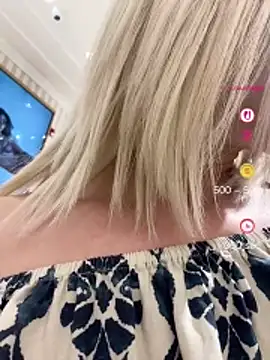 Snapshot of HOTLadyluna chatting on 25, 4, 2026 HOTLadyluna online show from 25, 4, 2026