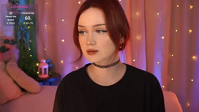 Snapshot of Remy_Foxx chatting on 4, 12, 2025 Remy Foxx online show from 4, 12, 2025