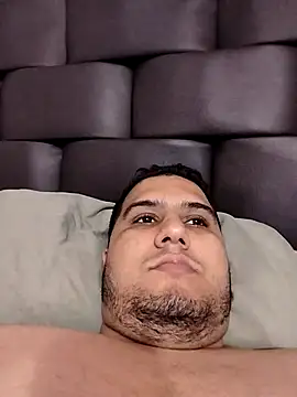 Snapshot of Womanizer24 chatting on 17, 11, 2025 Womanizer24 online show from 17, 11, 2025