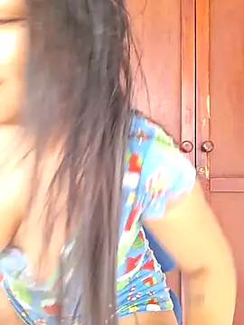 Snapshot of Sarahy- chatting on 6, 2, 2026 Sarahy- online show from 6, 2, 2026