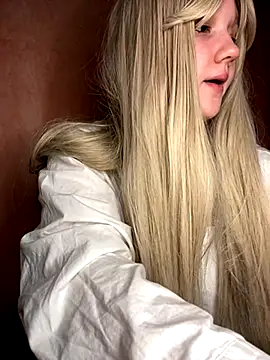 Scarlett Shadow online show from 15, 11, 2025