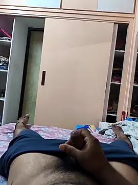 Snapshot of krishnaclip chatting on 12, 11, 2025 krishnaclip online show from 12, 11, 2025