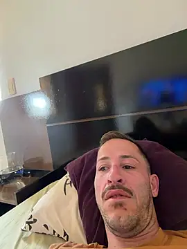 Snapshot of Lucasjandre chatting on 12, 7, 2026 Lucasjandre online show from 12, 7, 2026