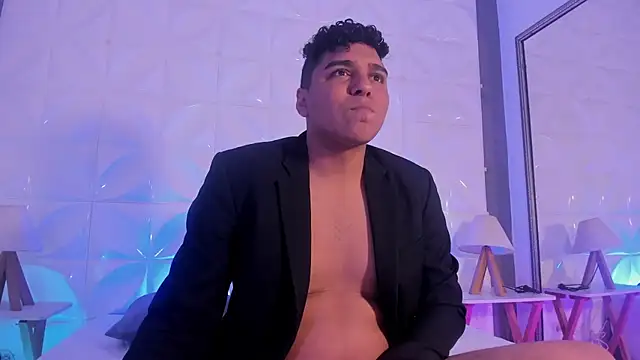 Snapshot of Tony_Rios_ chatting on 13, 11, 2025 Tony Rios online show from 13, 11, 2025