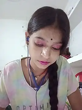 Snapshot of Mohnicute chatting on 25, 5, 2026 Mohnicute online show from 25, 5, 2026
