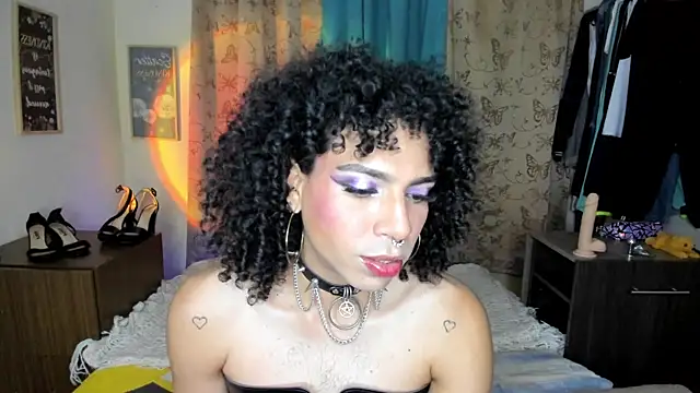 Snapshot of Angel_White25 chatting on 26, 4, 2026 Angel White25 online show from 26, 4, 2026