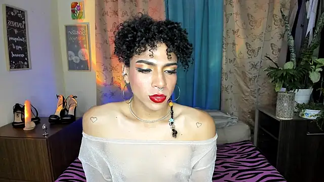 Snapshot of Angel_White25 chatting on 10, 5, 2026 Angel White25 online show from 10, 5, 2026