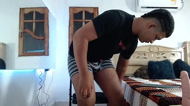 mathews    online show from 20, 11, 2025