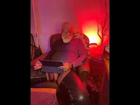 LeatherSdaddy online show from 6, 1, 2026