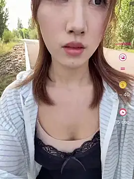 Snapshot of GG-BONG1 chatting on 8, 8, 2026 GG-BONG1 online show from 8, 8, 2026
