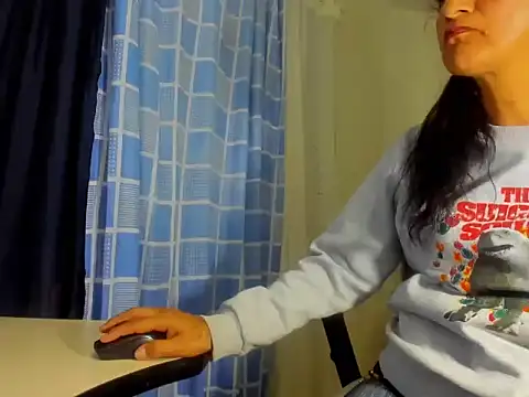 Snapshot of Tiff_Dirty69 chatting on 28, 11, 2025 Tiff Dirty69 online show from 28, 11, 2025