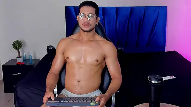 Nolan joness online show from 18, 4, 2026