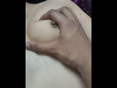 Snapshot of Desire_Lu chatting on 15, 11, 2025 Desire Lu online show from 15, 11, 2025