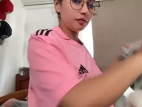 Snapshot of Dreana chatting on 28, 2, 2026 Dreana online show from 28, 2, 2026