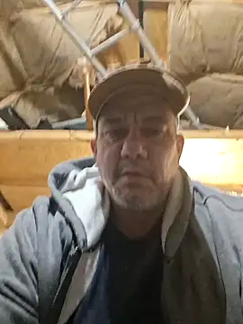 Snapshot of tdawg220v chatting on 12, 11, 2025 tdawg220v online show from 12, 11, 2025