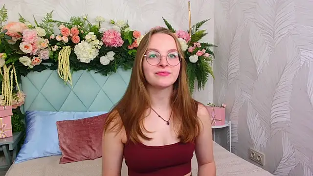 MadisonSmitt online show from 16, 12, 2025