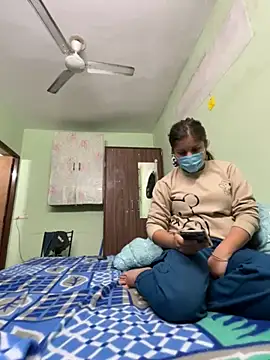 Cute hotzara online show from 21, 11, 2025