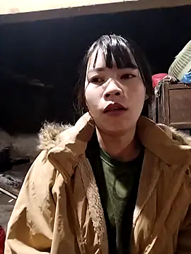 Snapshot of gugu0022 chatting on 28, 11, 2025 gugu0022 online show from 28, 11, 2025